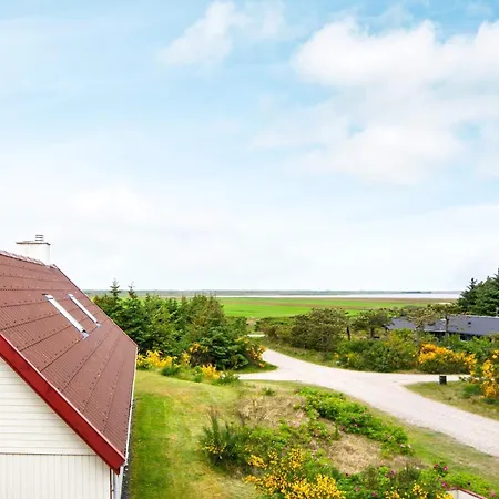 Luxury Seaside Retreat - By Traum Dom wakacyjny